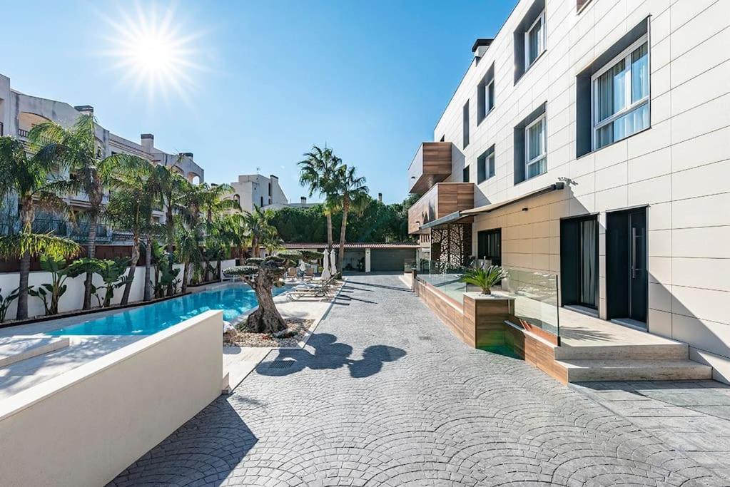 5 Stelle Piscina, Jacuzzi, Wifi - 2 Min Dal Mare Apartment Miami Playa ภายนอก รูปภาพ